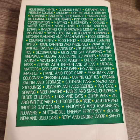 The Ultimate Home-holders handbook hardcover book 1982 consumers guide - Picture 4 of 5